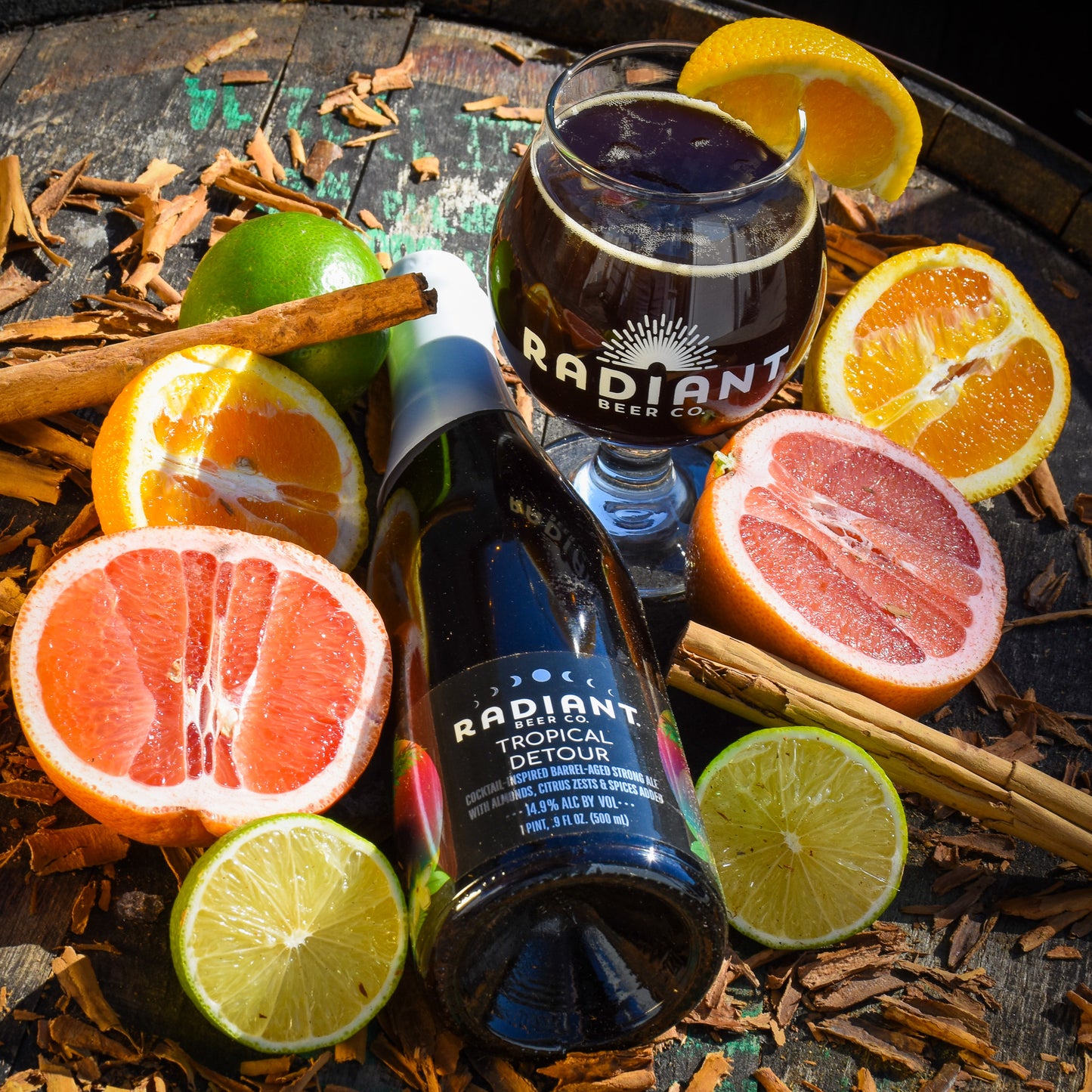 Tropical Detour: Cocktail-inspired Barrel-Aged Strong Ale with Almonds, Citrus Zests & Spices (14.9%) [2023]